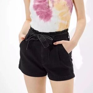 American Eagle Paperbag Mom Denim Shorts in Black Sz 4